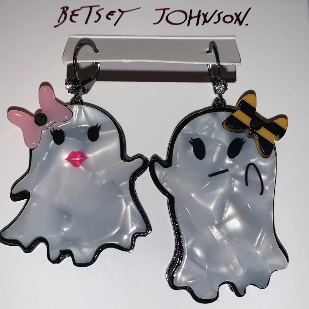 ‼️ LAST PAIR Betsey Johnson Mismatch Ghost Drop Earrings - Picture 2 of 12